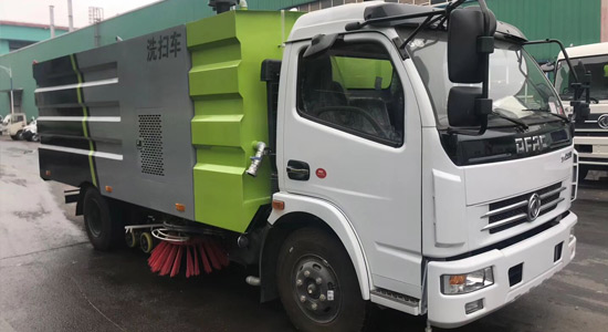 東風(fēng)多利卡洗掃車